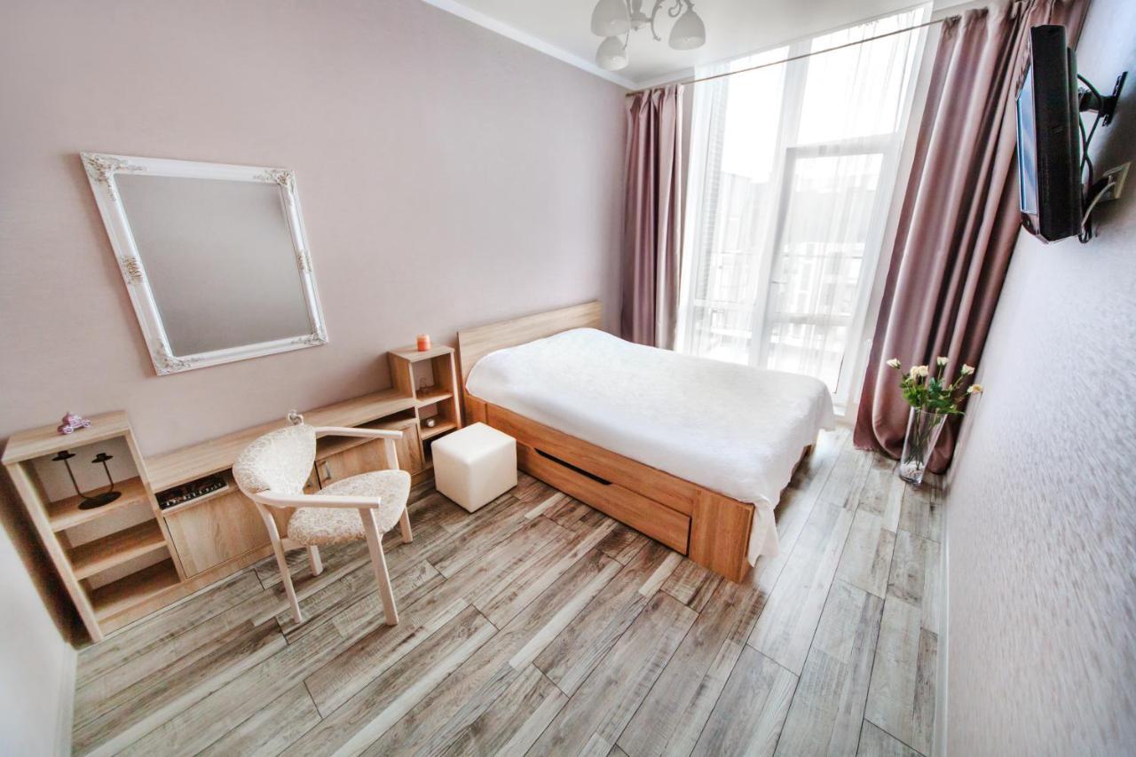 Однокімнатна Vip Квартира На Словянці З Терасою В Новому Будинку Vinnytsia Luaran gambar